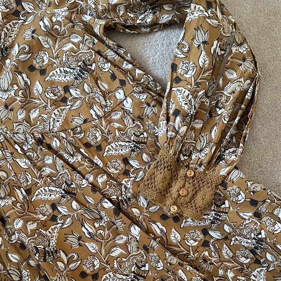 Anthropologie Floral Long-Sleeve V-Neck Dress in Mustard! - Picture 3 of 10